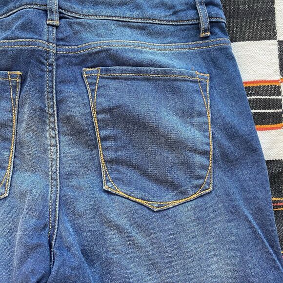 LL Bean Signature Women’s Dark Wash Skinny Stretch Mid Rise Jeans Size 8. - Picture 10 of 11